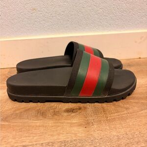 Gucci, authentic  Black Slide Sandals with Red and Green Stripes